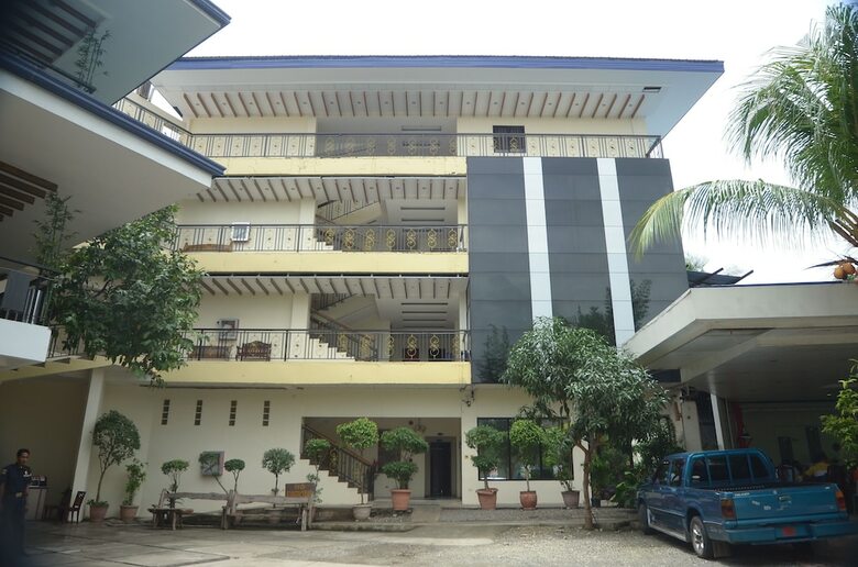 Hotel Reyna's The Haven And Gardens