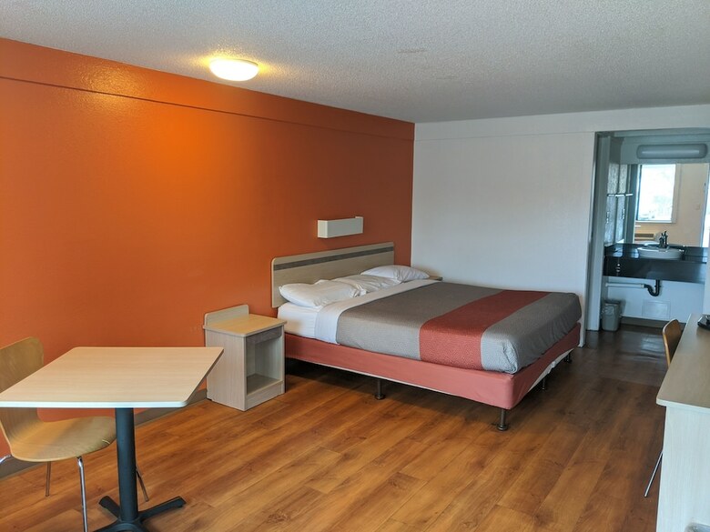 Motel Rodeway Inn