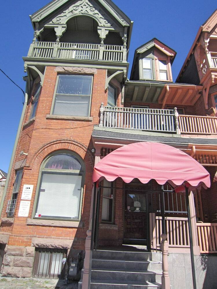 Hotel Spadina 11 Guesthouse