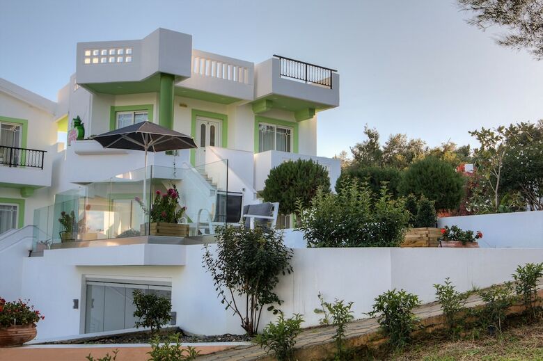 Hotel Villa Life