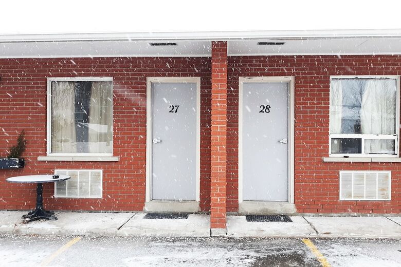 Motel Hotel Richmond Hill On North