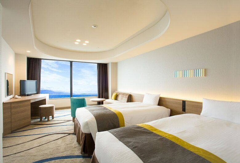 Lake Biwa Otsu Prince Hotel