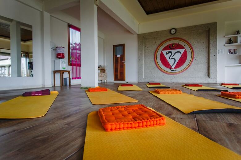 Hotel Om Ham Retreat And Resort
