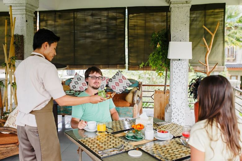 Hotel Om Ham Retreat And Resort