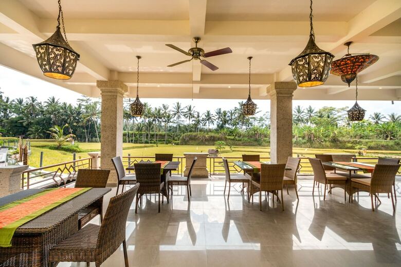 Hotel Om Ham Retreat And Resort