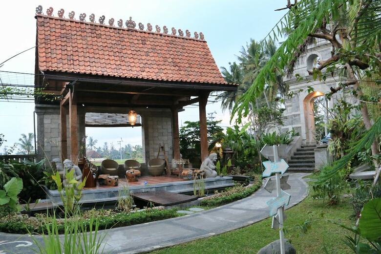 Hotel Om Ham Retreat And Resort