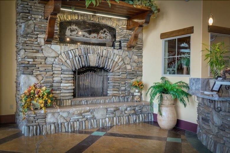 Posada The Lodge At Rolling Hills Casino