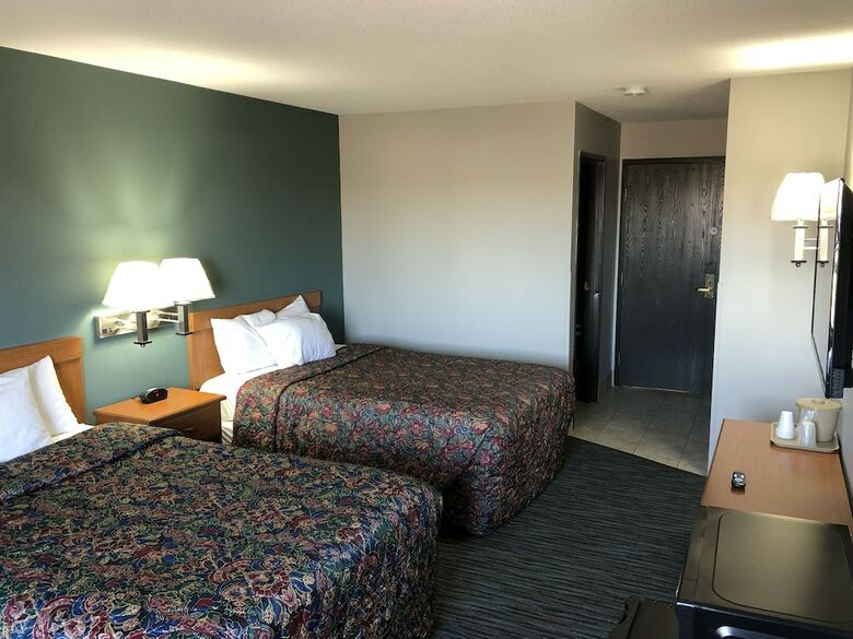 Motel Countryside Inn & Suites