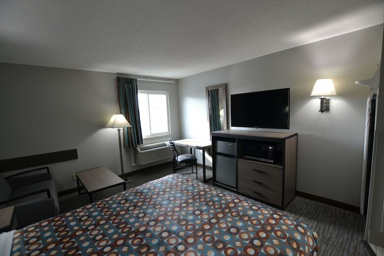 Motel Countryside Inn & Suites