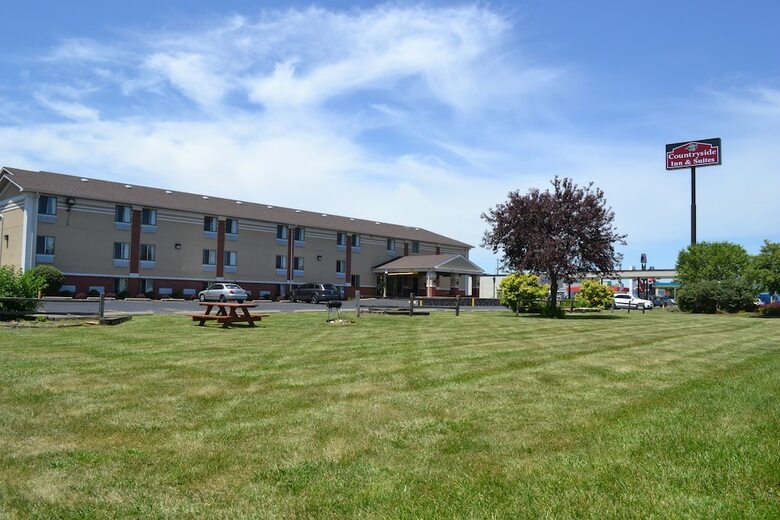 Motel Countryside Inn & Suites