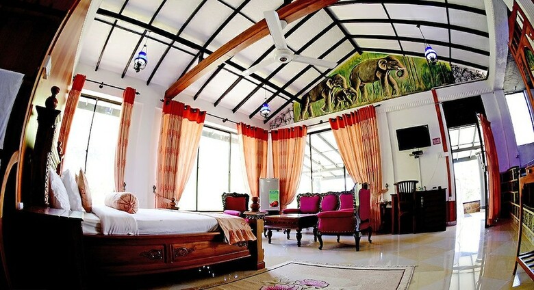 Hotel Ella Mount Heaven