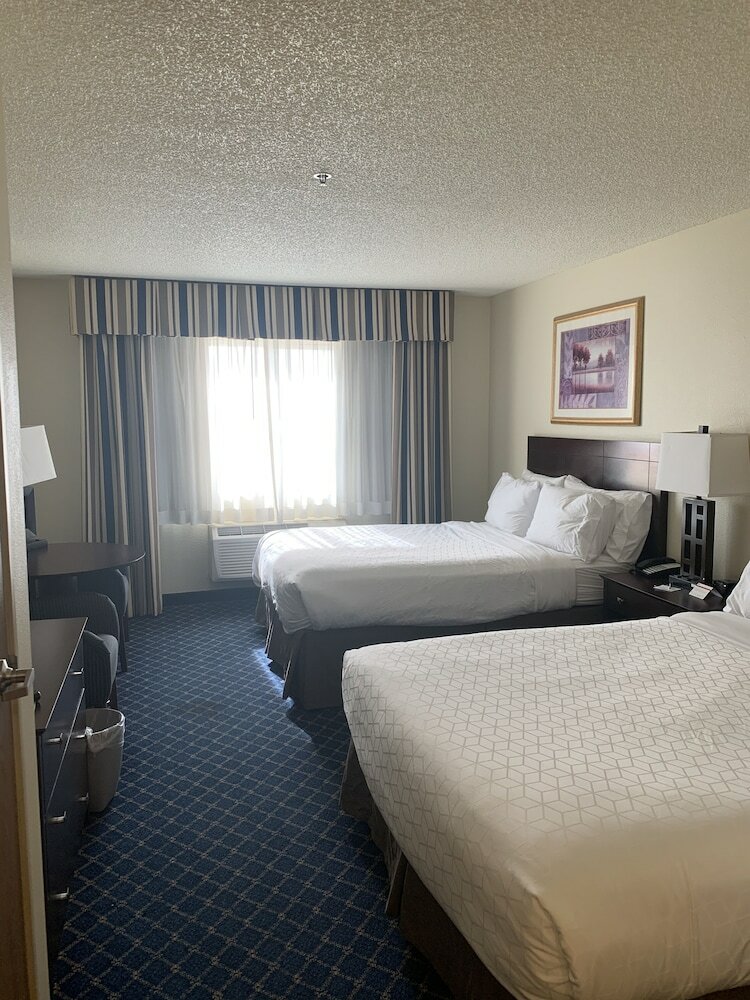 Holiday Inn Express Hotel & Suites Torrington