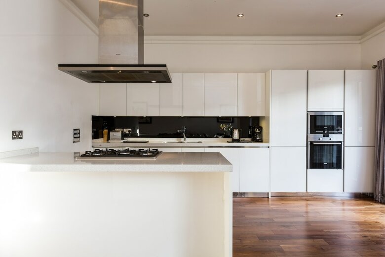 City Courtyard Apartments & Penthouse