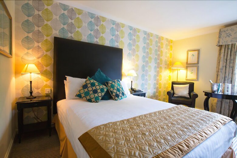 Kingston Lodge Hotel