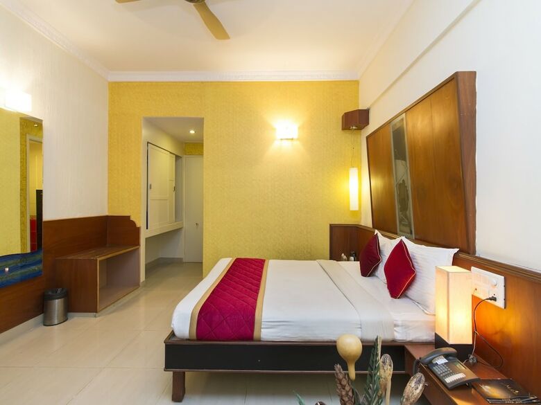 Oyo 667 Hotel Vaishnavi Residency