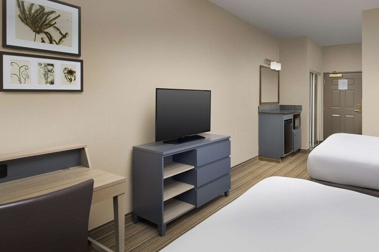 Hotel Country Inn & Suites By Radisson, Gainesville, Fl