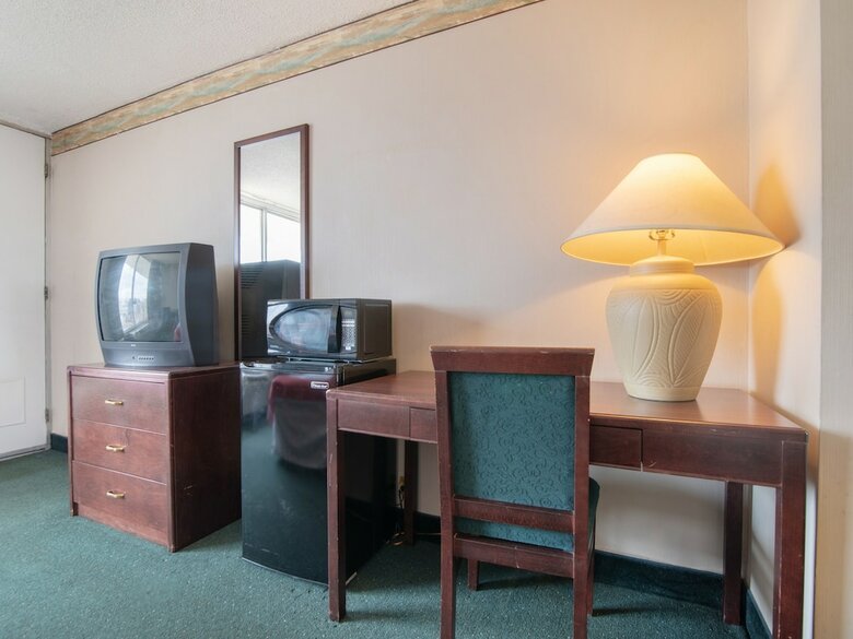 Oyo Hotel New Castle In Hwy 3