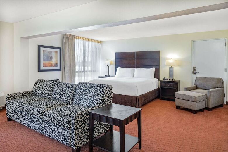 Crowne Plaza Hotel Sacramento Northeast
