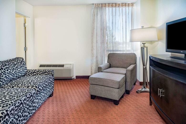 Crowne Plaza Hotel Sacramento Northeast