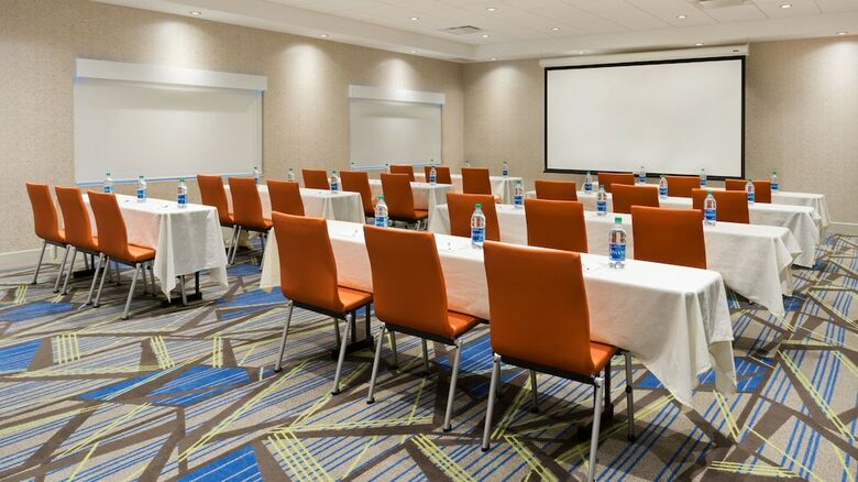 Hotel Holiday Inn Express & Suites Medina