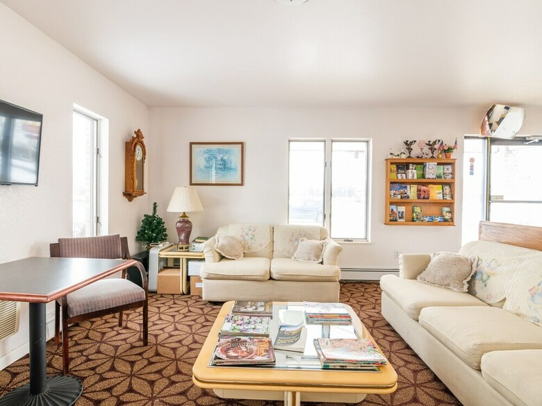 Oyo Hotel Chesaning Route 52 & Hwy 57