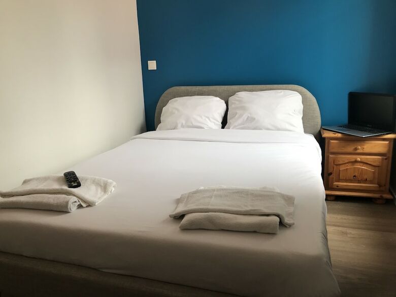 Hotel Le Casino - Saint Quentin Gare