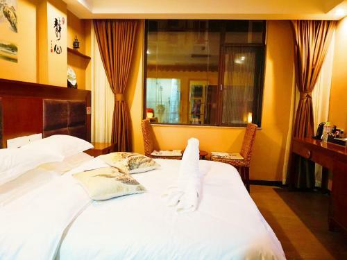 Hostal Longxinfang Garden Guest House