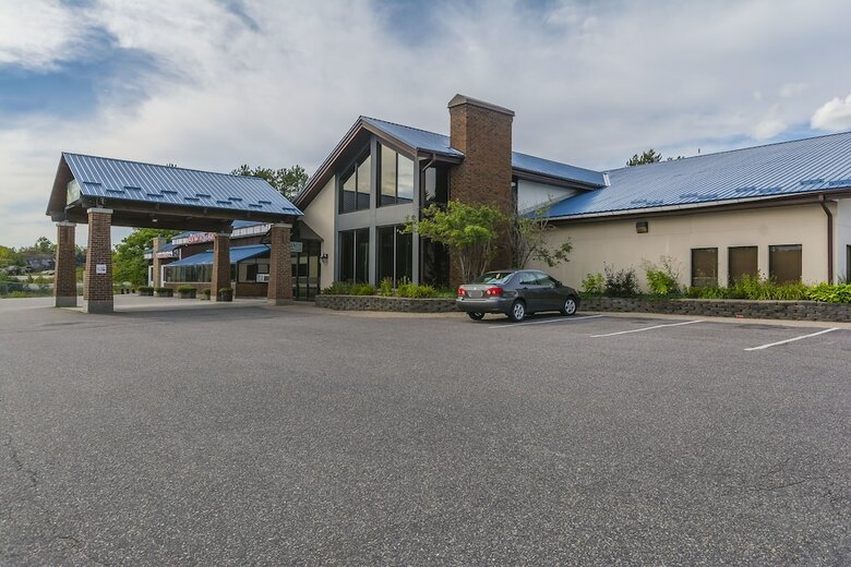 Hotel Super 8 By Wyndham Parry Sound