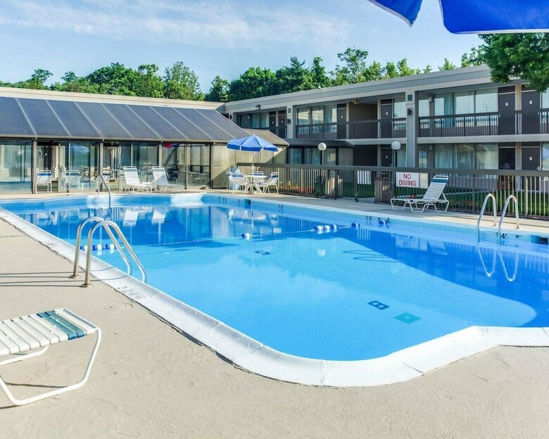 Hotel Clarion Inn