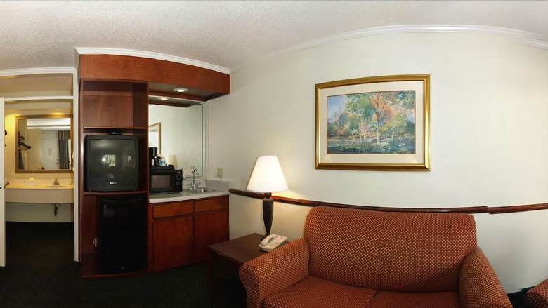 Hotel Clarion Inn & Suites Dothan South