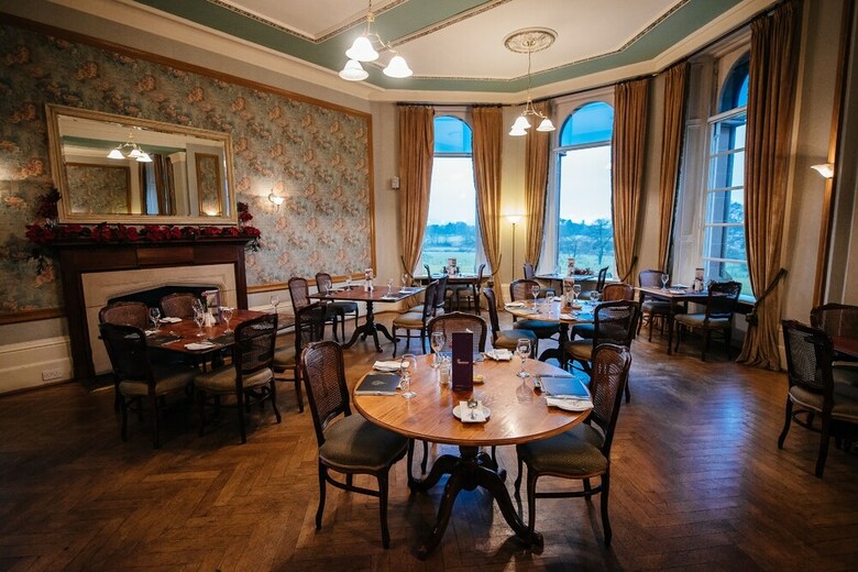 Cornhill Castle Hotel