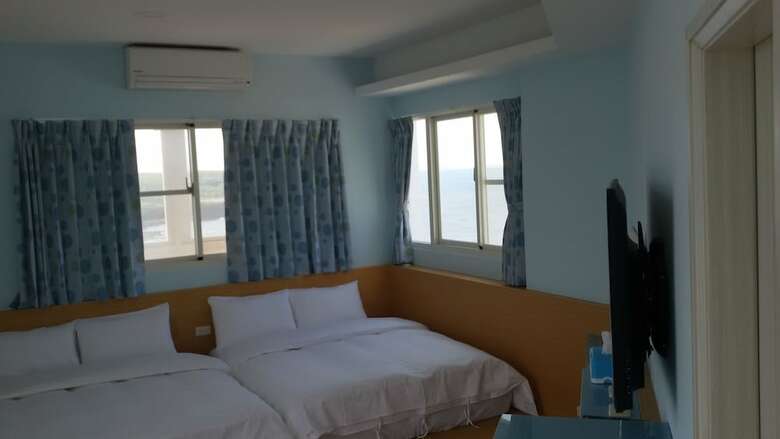 Hotel Lovers Bay