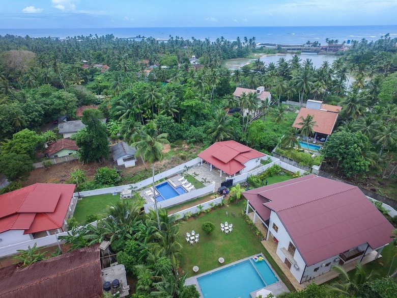 Villa Hikka Resort