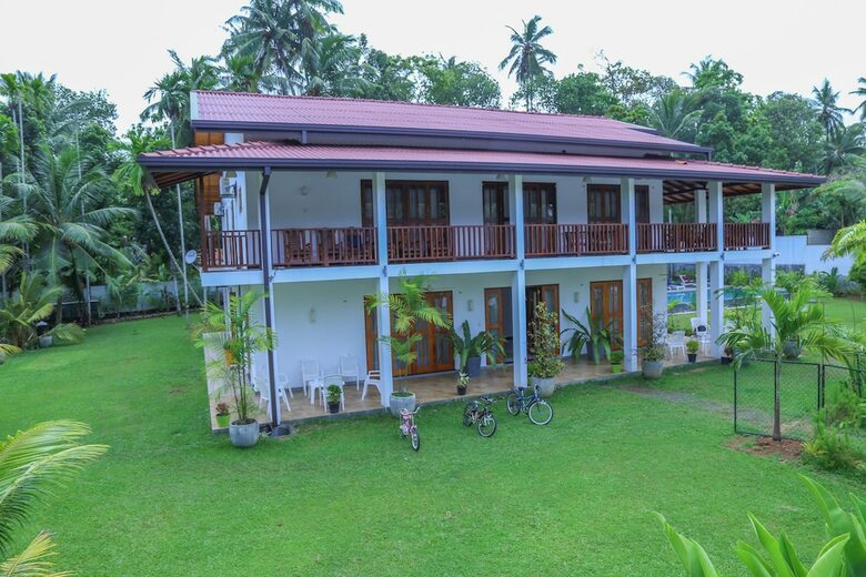 Villa Hikka Resort