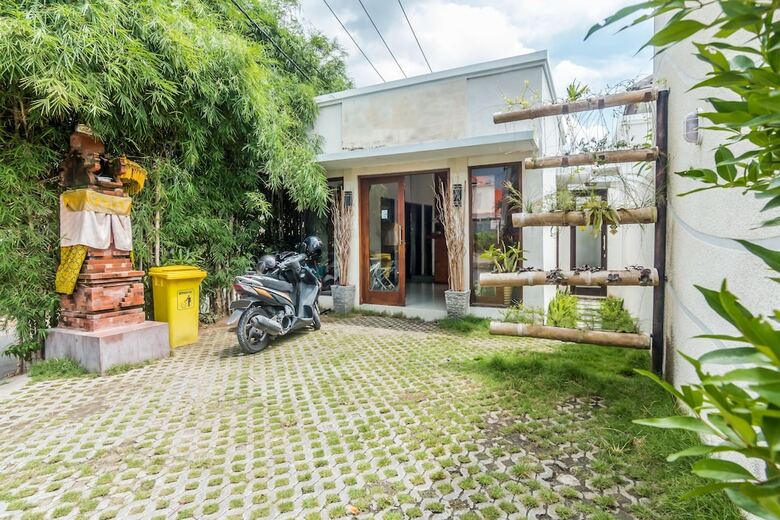 Hotel Zen Rooms Denpasar Padang Mekar