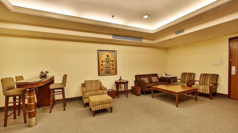 Hotel Regenta Central Klassik