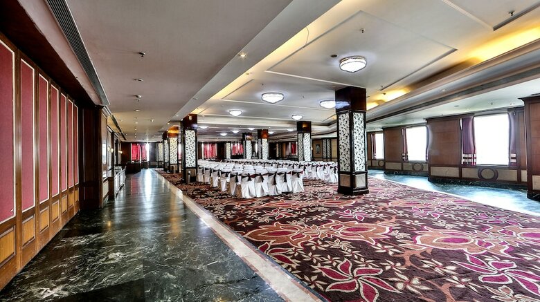 Hotel Regenta Central Klassik