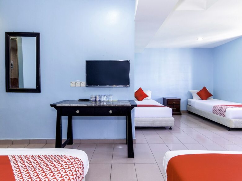 Oyo 252 Lotus Hotel