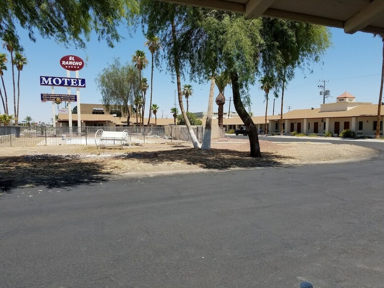 El Rancho Motel