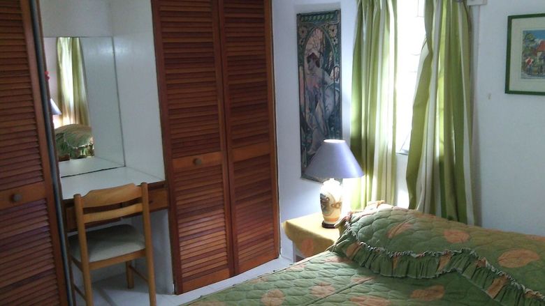 Residencia Morris Apartments