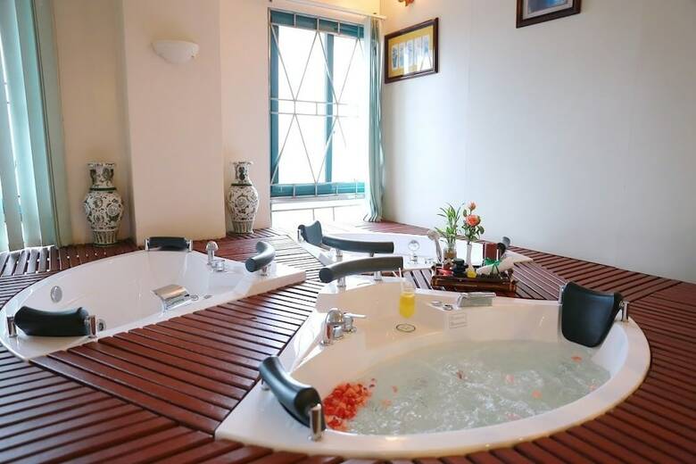 Nam Cuong Hai Phong Hotel