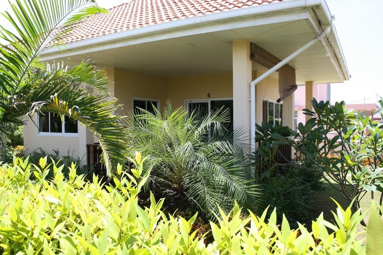 Hotel Ao Thai Resort