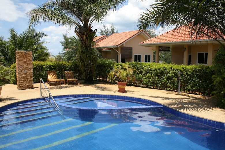 Hotel Ao Thai Resort