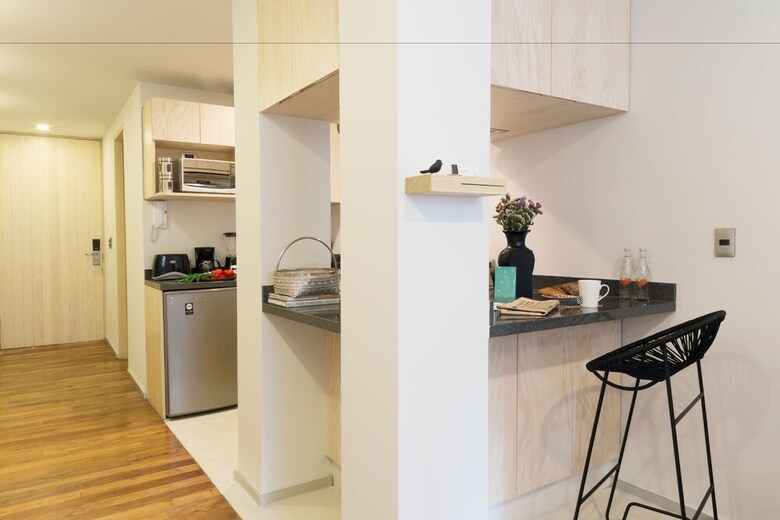 Apartamentos The Local Way, Condesa. Laredo 18