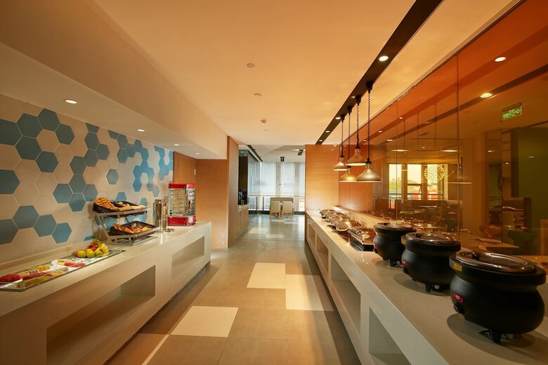 Hotel Holiday Inn Express Leshan City Square