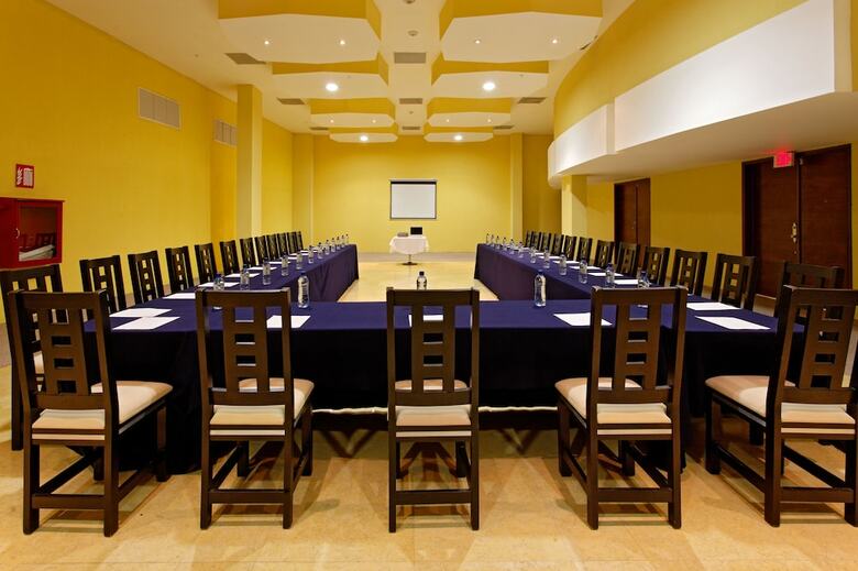 Hotel Holiday Inn Express Nuevo Laredo
