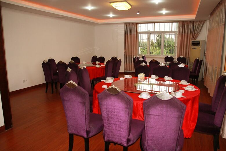 Hotel Shanghai Shuiting Holiday Resort