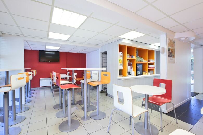 Hotel Premiere Classe Villejust - Za Courtaboeuf