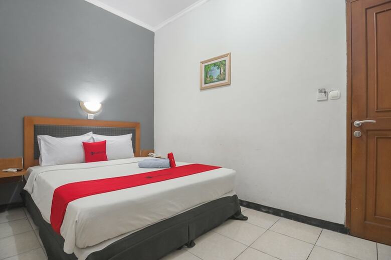 Hotel Reddoorz Near Cihampelas Walk