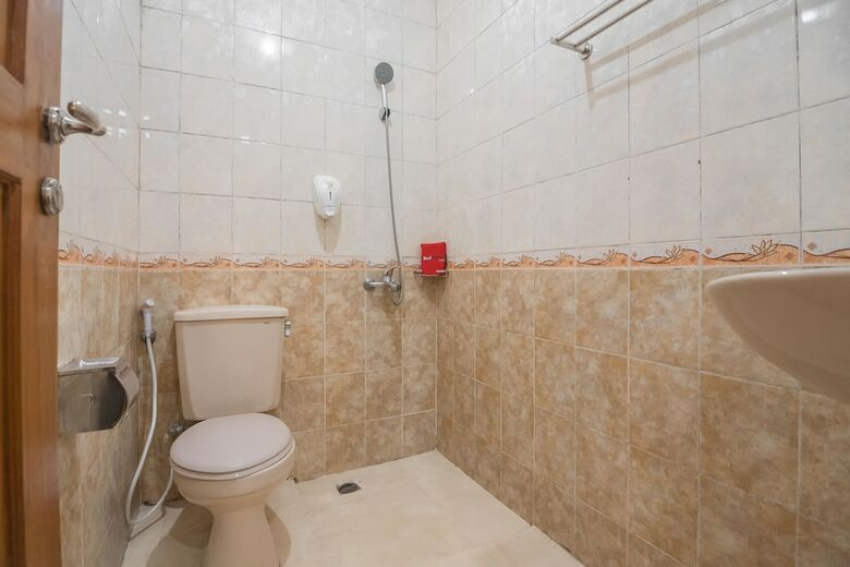 Hotel Reddoorz Near Cihampelas Walk